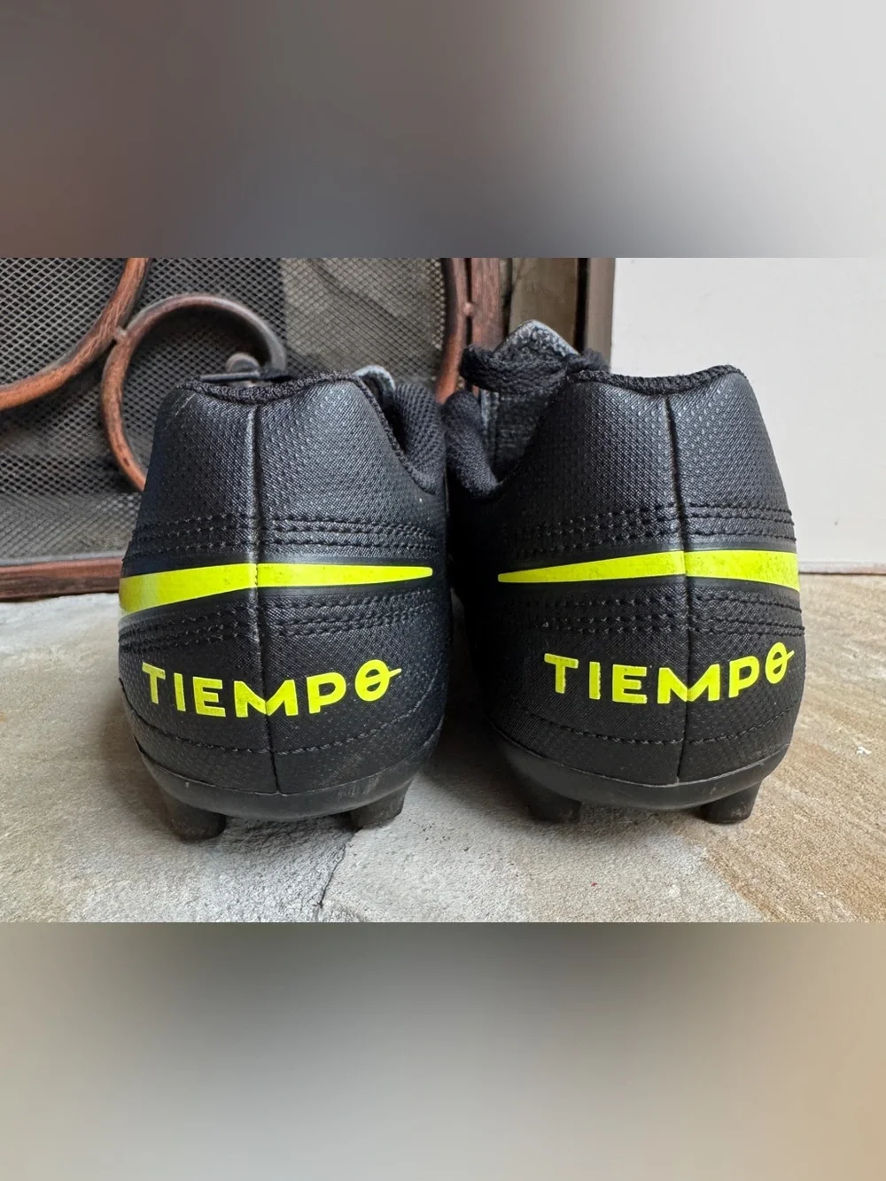 Nike Tiempo Boy Girl Soccer Cleats Shoes, Size Youth 12C